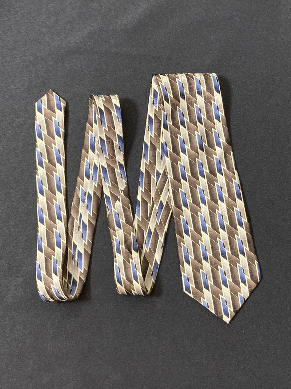 ⭐️ Pierre Cardin Blue And Brown Art Deco Pattern 100% Silk Necktie